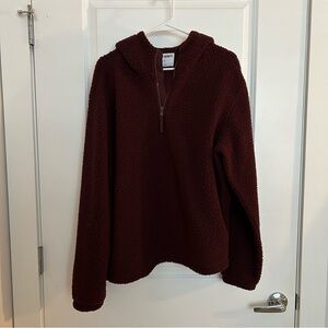 Old Navy Women’s Quarter Zip Burgundy Sherpa